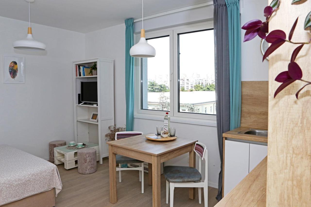 Studio Apartment Camino With Parking Zadar Exterior photo